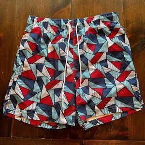 Men’s George swim trunks. Size medium (32-34)